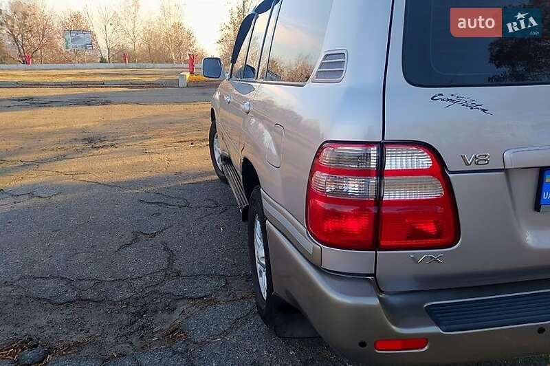 Позашляховик / Кросовер Toyota Land Cruiser 2004 в Лозовій