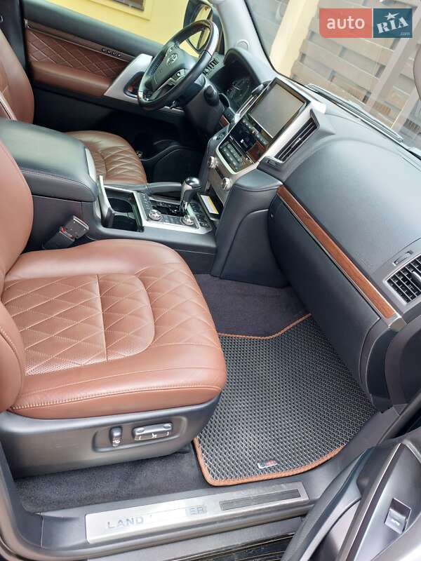 Внедорожник / Кроссовер Toyota Land Cruiser 2016 в Киеве