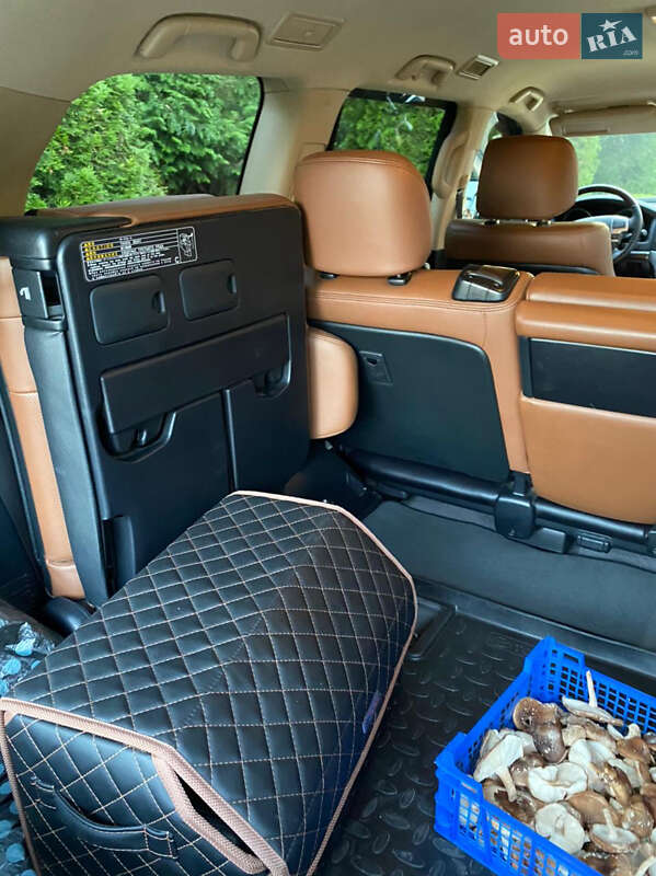 Внедорожник / Кроссовер Toyota Land Cruiser 2014 в Ужгороде