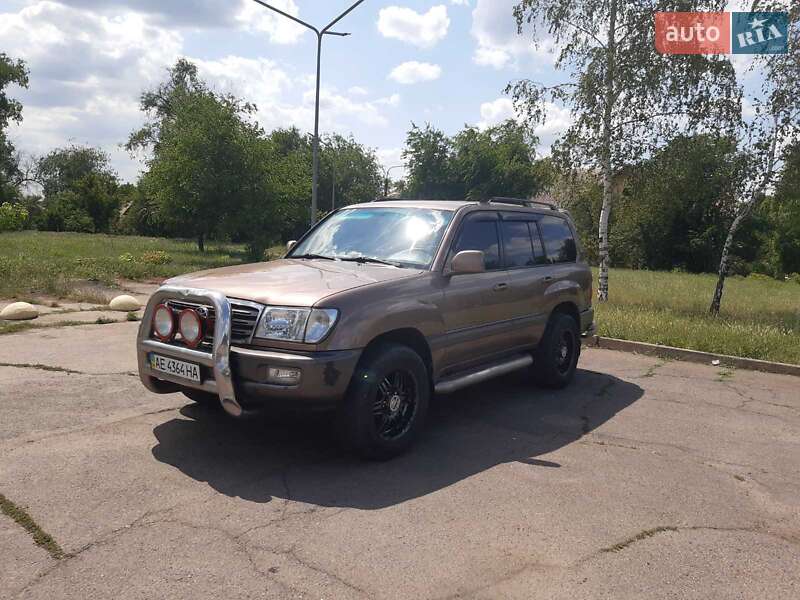Внедорожник / Кроссовер Toyota Land Cruiser 1999 в Кривом Роге