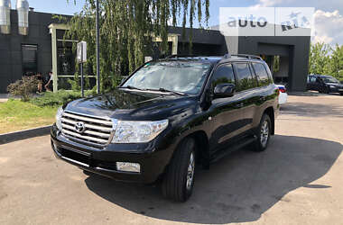 Позашляховик / Кросовер Toyota Land Cruiser 2007 в Рівному