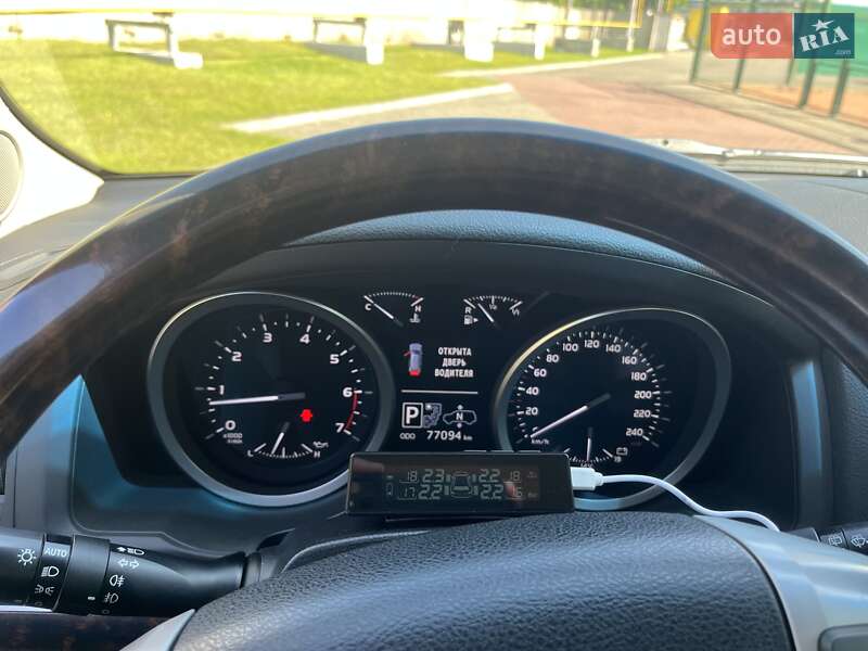 Внедорожник / Кроссовер Toyota Land Cruiser 2013 в Луцке