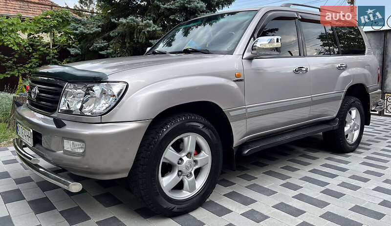 Позашляховик / Кросовер Toyota Land Cruiser 2003 в Мукачевому
