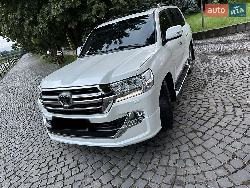 Внедорожник / Кроссовер Toyota Land Cruiser 2019 в Ужгороде
