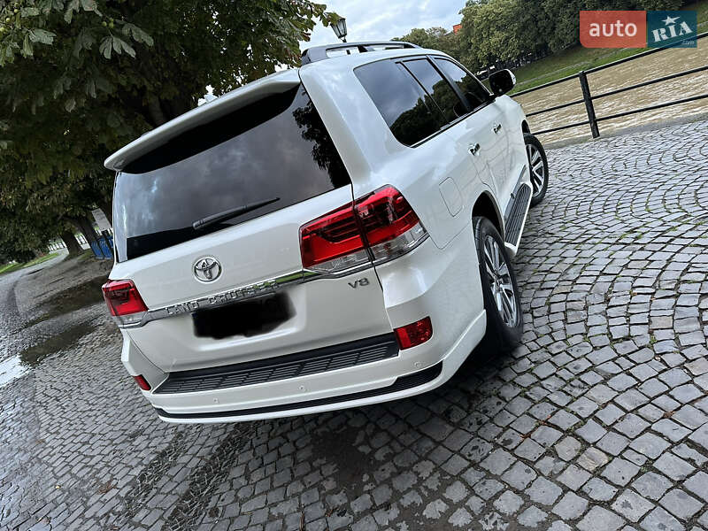 Внедорожник / Кроссовер Toyota Land Cruiser 2019 в Ужгороде