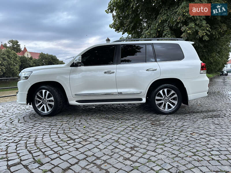 Внедорожник / Кроссовер Toyota Land Cruiser 2019 в Ужгороде
