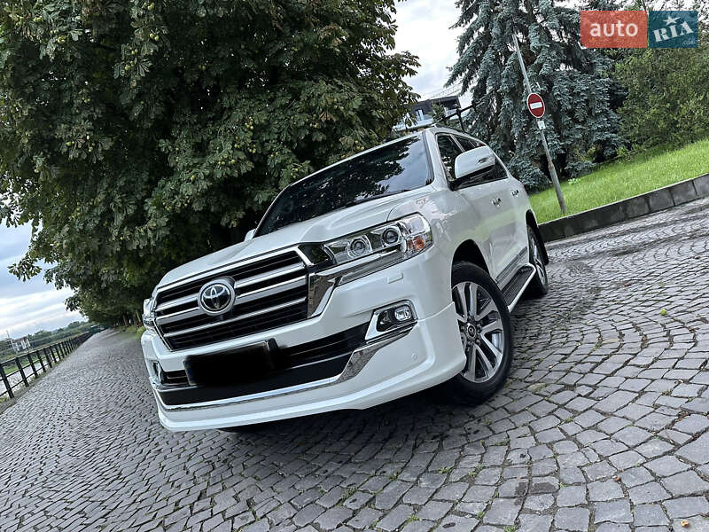 Внедорожник / Кроссовер Toyota Land Cruiser 2019 в Ужгороде