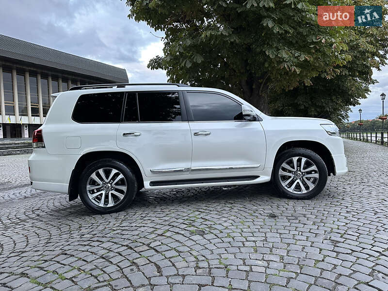 Внедорожник / Кроссовер Toyota Land Cruiser 2019 в Ужгороде