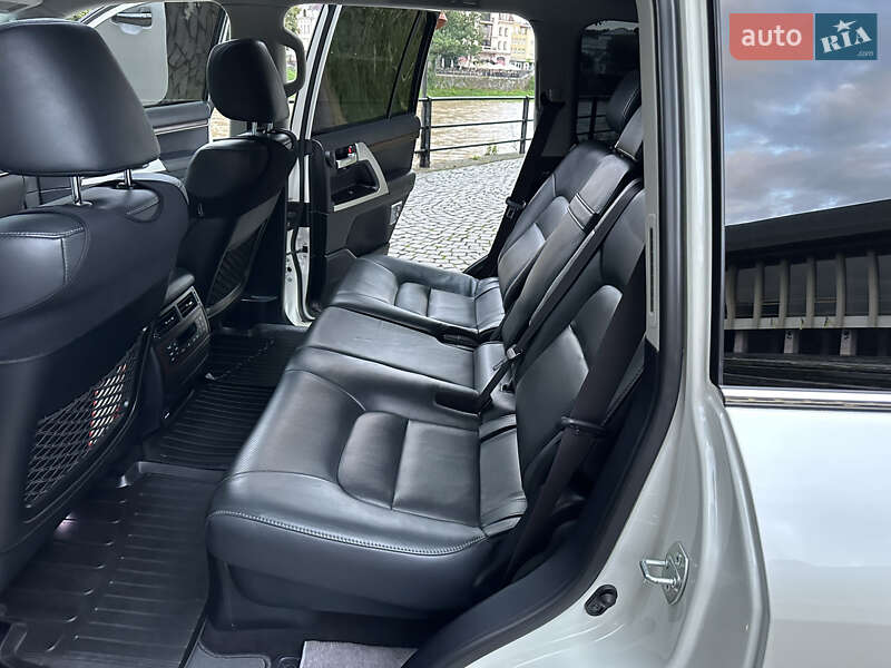 Внедорожник / Кроссовер Toyota Land Cruiser 2019 в Ужгороде