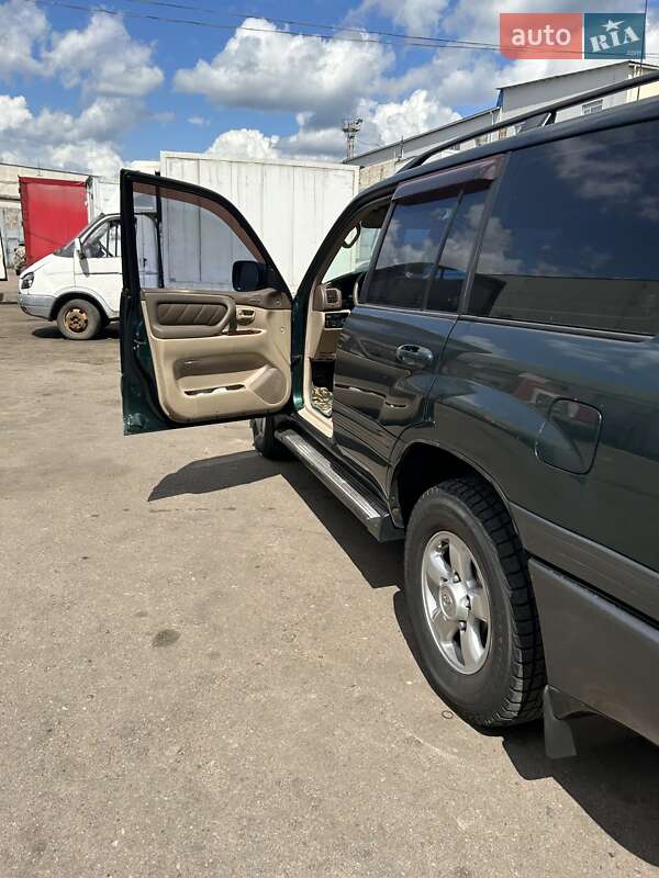 Внедорожник / Кроссовер Toyota Land Cruiser 1999 в Киеве