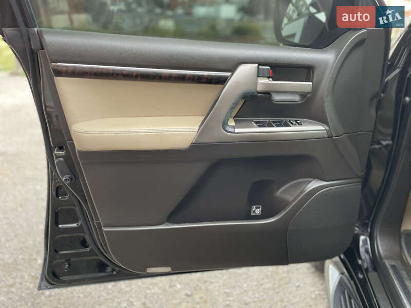 Внедорожник / Кроссовер Toyota Land Cruiser 2008 в Тернополе