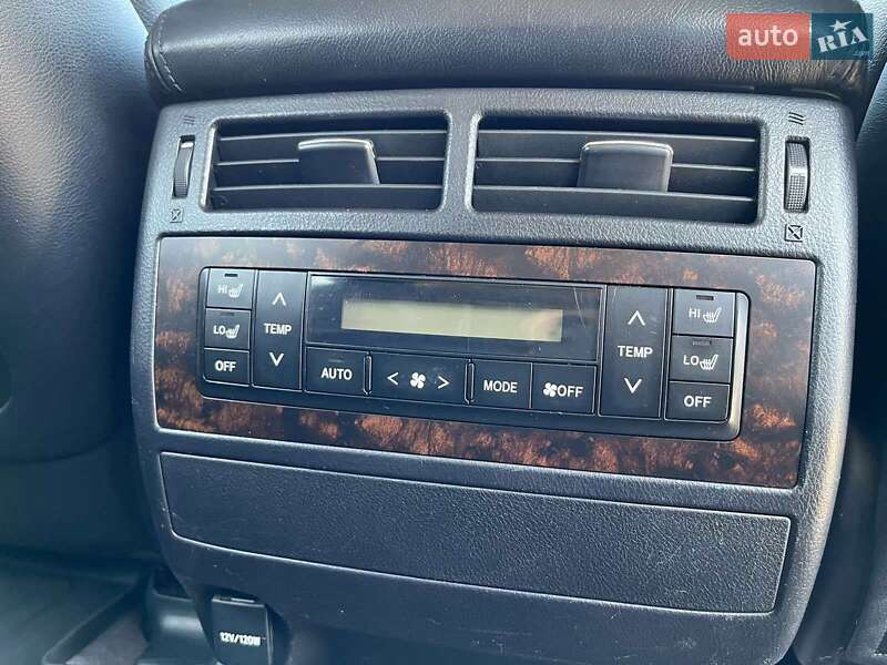 Позашляховик / Кросовер Toyota Land Cruiser 2013 в Вінниці