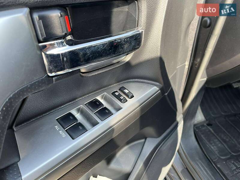 Позашляховик / Кросовер Toyota Land Cruiser 2013 в Вінниці