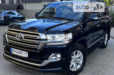 Внедорожник / Кроссовер Toyota Land Cruiser 2019 в 