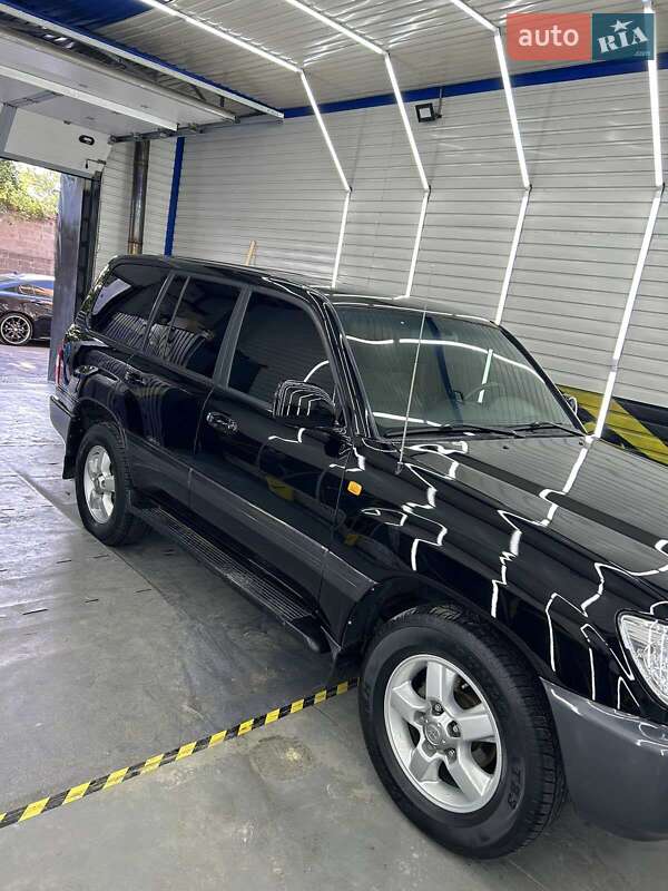 Внедорожник / Кроссовер Toyota Land Cruiser 2006 в Киеве