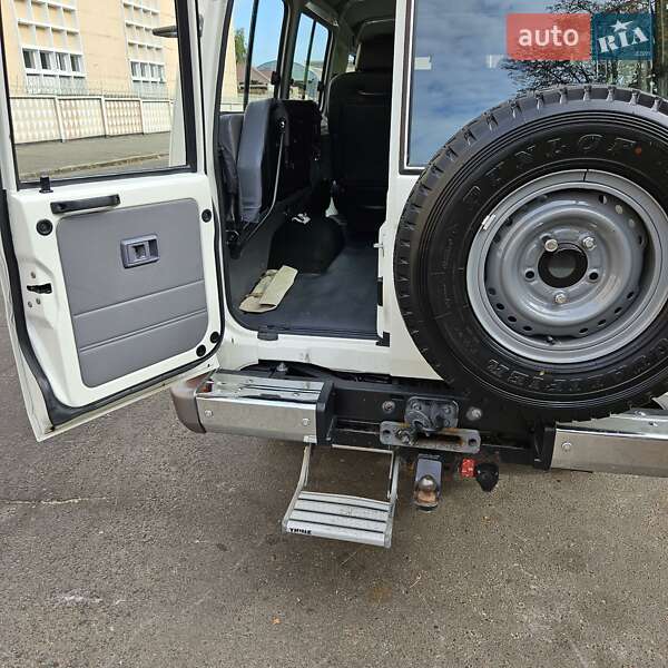 Внедорожник / Кроссовер Toyota Land Cruiser 2014 в Киеве