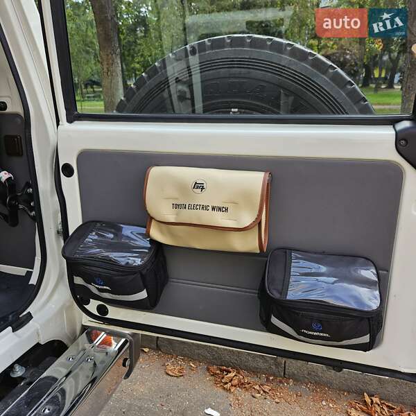 Внедорожник / Кроссовер Toyota Land Cruiser 2014 в Киеве