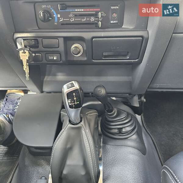 Внедорожник / Кроссовер Toyota Land Cruiser 2014 в Киеве