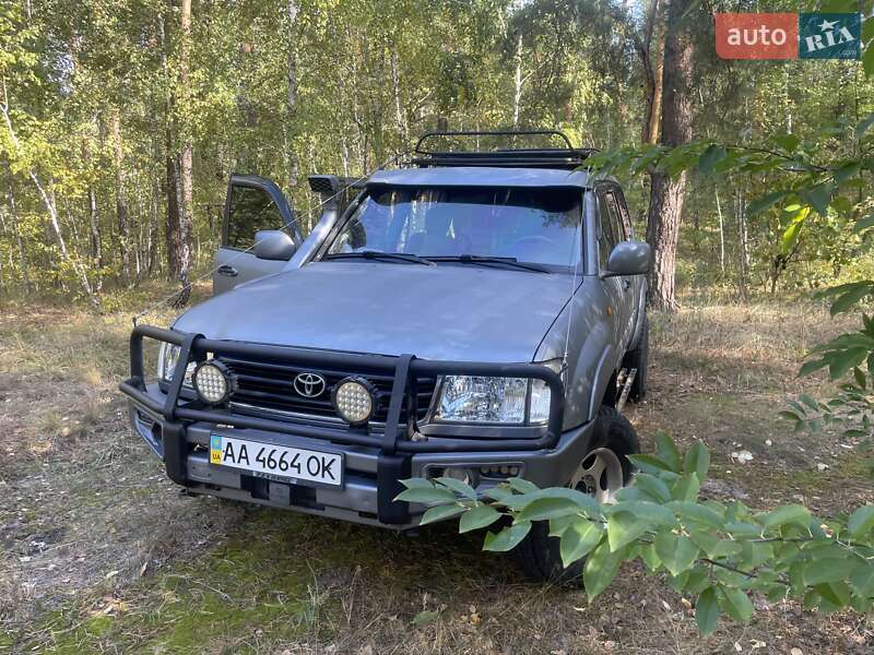 Позашляховик / Кросовер Toyota Land Cruiser 1998 в Києві