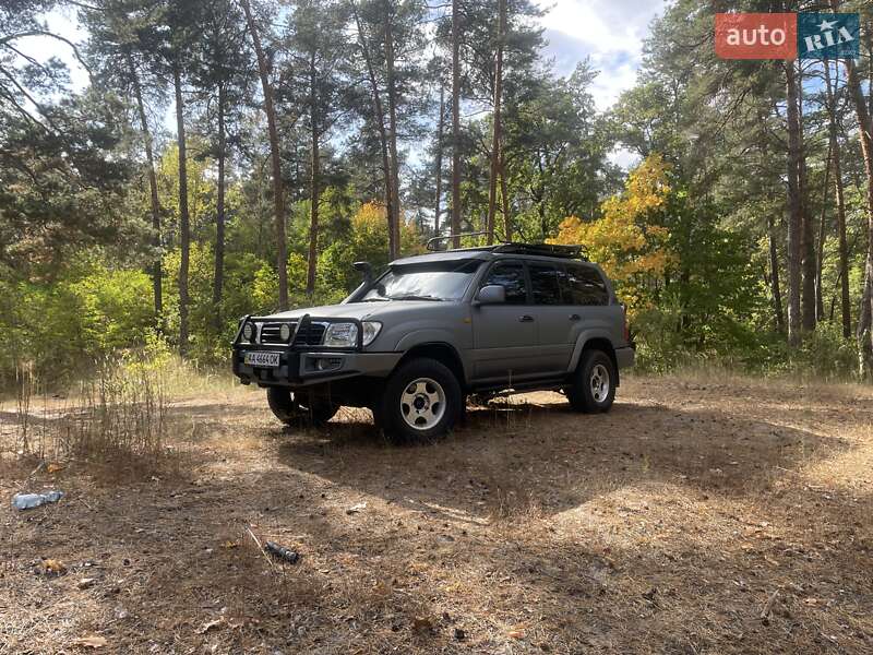 Позашляховик / Кросовер Toyota Land Cruiser 1998 в Києві