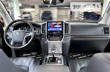 Внедорожник / Кроссовер Toyota Land Cruiser 2019 в 