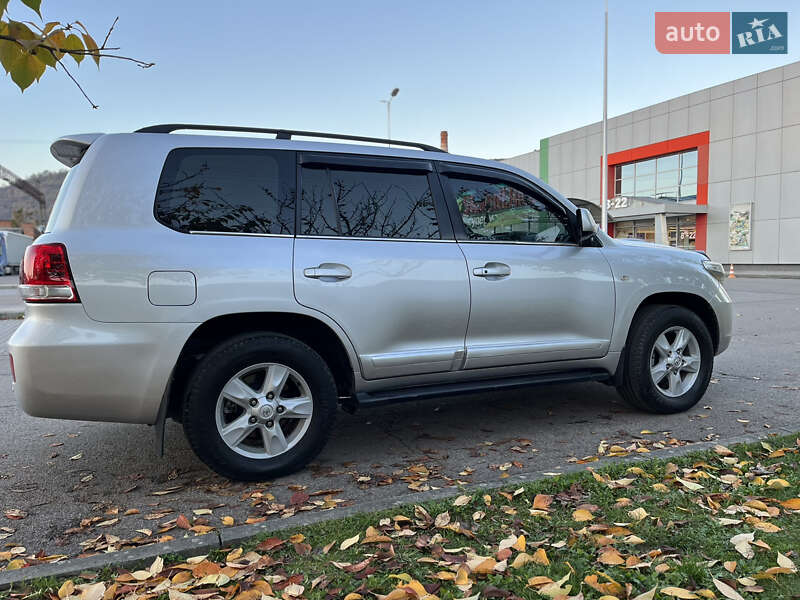 Позашляховик / Кросовер Toyota Land Cruiser 2008 в Сваляві