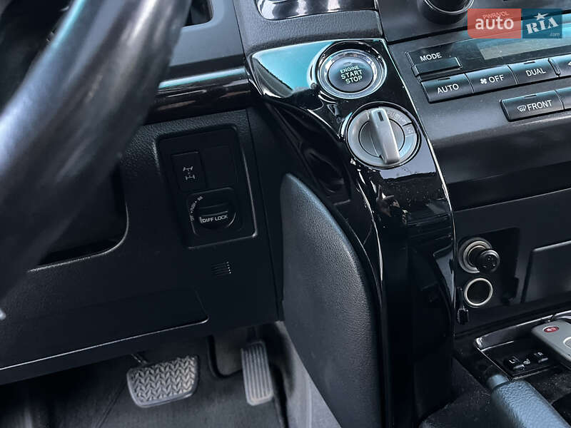 Позашляховик / Кросовер Toyota Land Cruiser 2008 в Сваляві