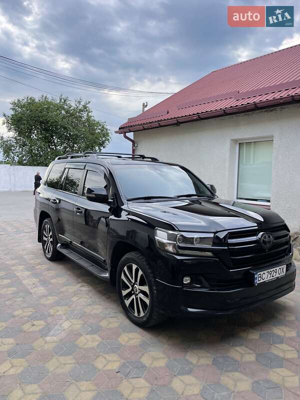 Внедорожник / Кроссовер Toyota Land Cruiser 2018 в Жовкве