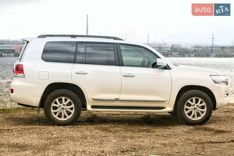 Внедорожник / Кроссовер Toyota Land Cruiser 2019 в Днепре
