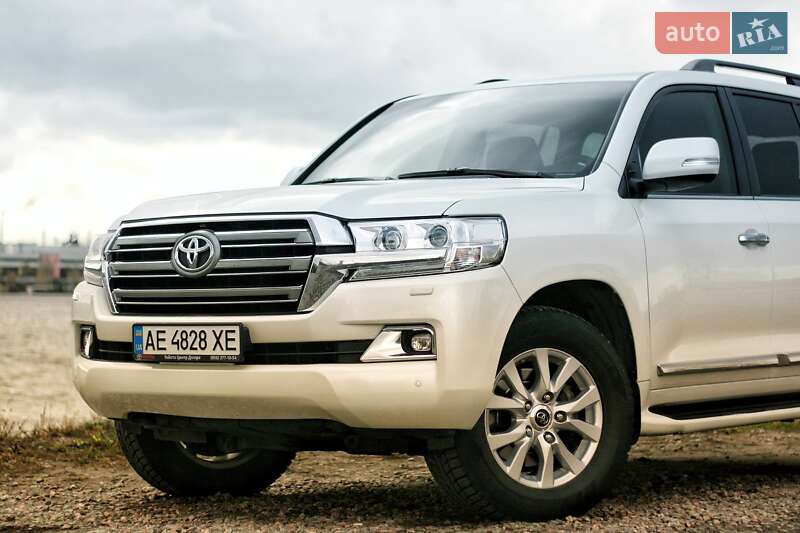 Внедорожник / Кроссовер Toyota Land Cruiser 2019 в Днепре