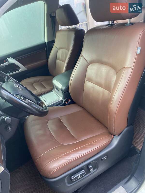 Внедорожник / Кроссовер Toyota Land Cruiser 2019 в Днепре