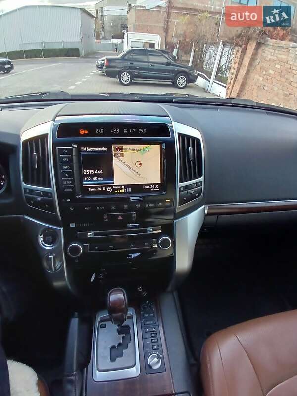 Внедорожник / Кроссовер Toyota Land Cruiser 2015 в Черновцах