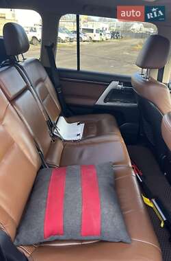 Внедорожник / Кроссовер Toyota Land Cruiser 2014 в 