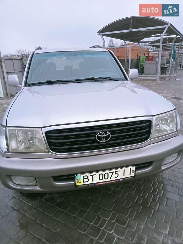 Внедорожник / Кроссовер Toyota Land Cruiser 2000 в Херсоне