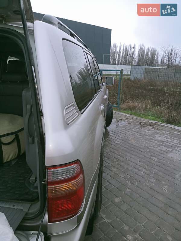 Внедорожник / Кроссовер Toyota Land Cruiser 2000 в Херсоне