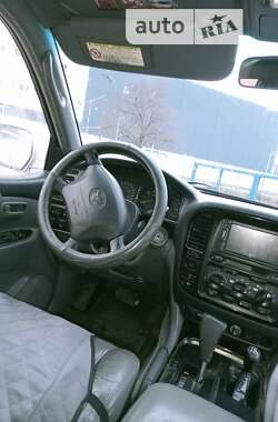 Позашляховик / Кросовер Toyota Land Cruiser 2000 в Херсоні