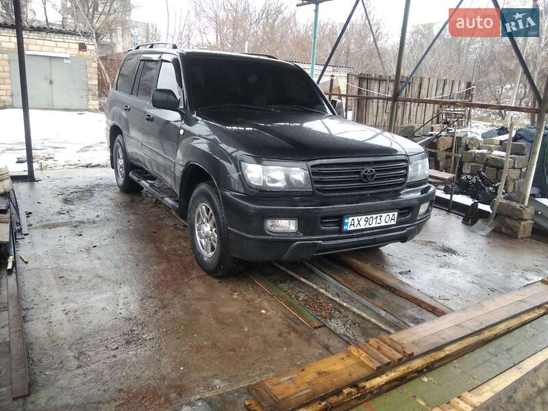 Внедорожник / Кроссовер Toyota Land Cruiser 1999 в Харькове