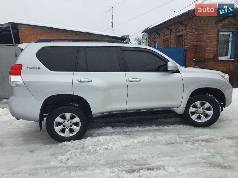 Позашляховик / Кросовер Toyota Land Cruiser 2012 в Сумах
