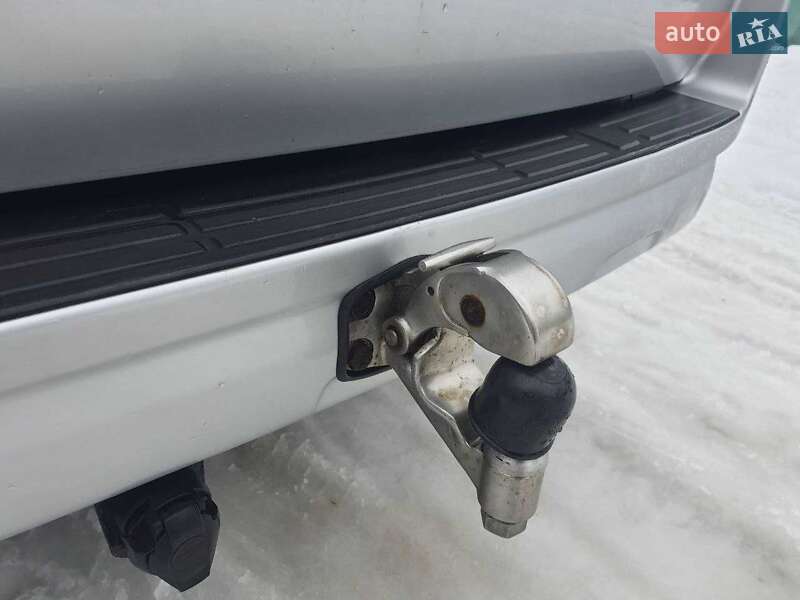 Позашляховик / Кросовер Toyota Land Cruiser 2012 в Сумах