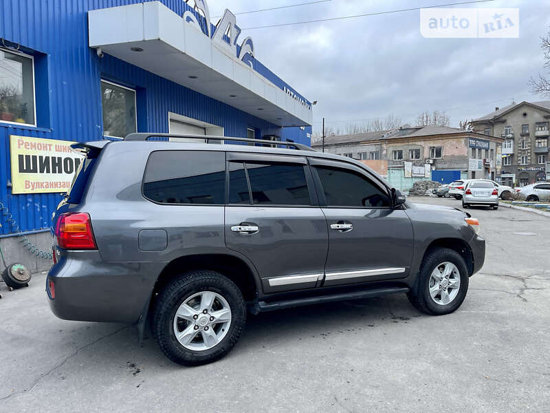 Внедорожник / Кроссовер Toyota Land Cruiser 2012 в Каменском