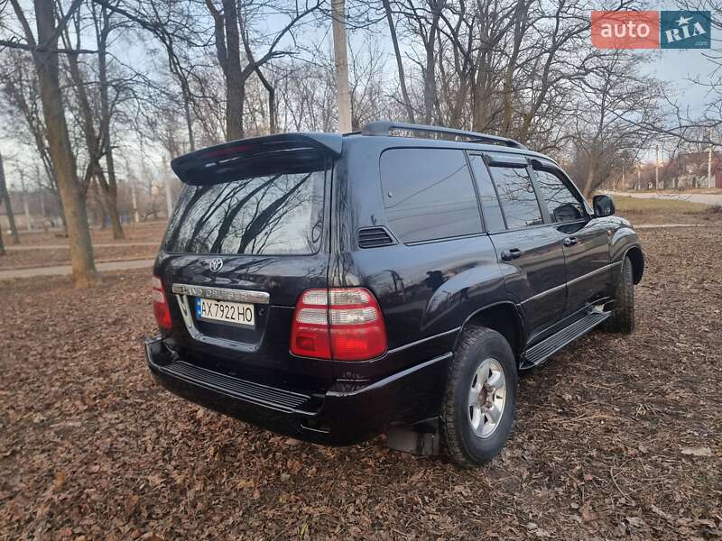 Внедорожник / Кроссовер Toyota Land Cruiser 1998 в Харькове
