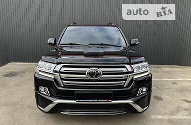 Внедорожник / Кроссовер Toyota Land Cruiser 2018 в Киеве