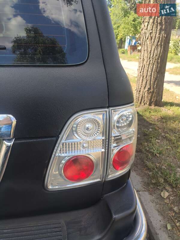 Внедорожник / Кроссовер Toyota Land Cruiser 2001 в Харькове