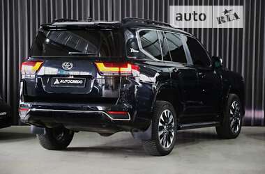 Внедорожник / Кроссовер Toyota Land Cruiser 2022 в Киеве