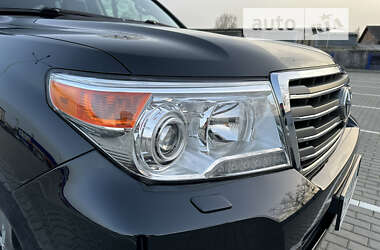 Внедорожник / Кроссовер Toyota Land Cruiser 2013 в Тернополе