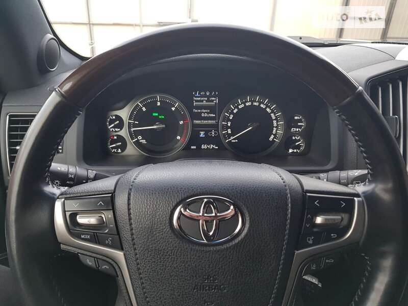 Внедорожник / Кроссовер Toyota Land Cruiser 2018 в Первомайске