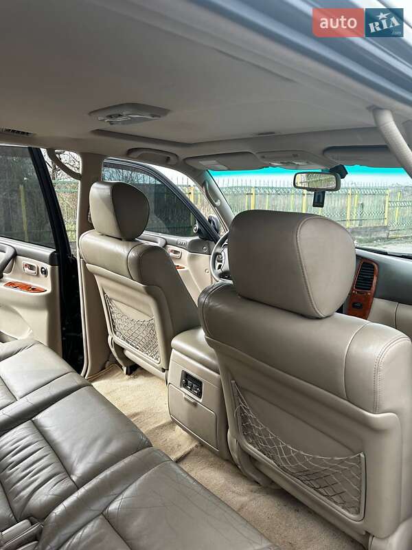 Внедорожник / Кроссовер Toyota Land Cruiser 2007 в Луцке