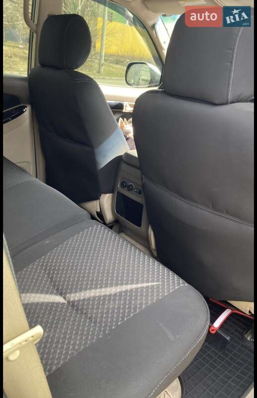 Внедорожник / Кроссовер Toyota Land Cruiser 2006 в Харькове