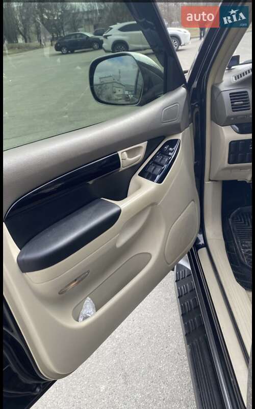 Внедорожник / Кроссовер Toyota Land Cruiser 2006 в Харькове