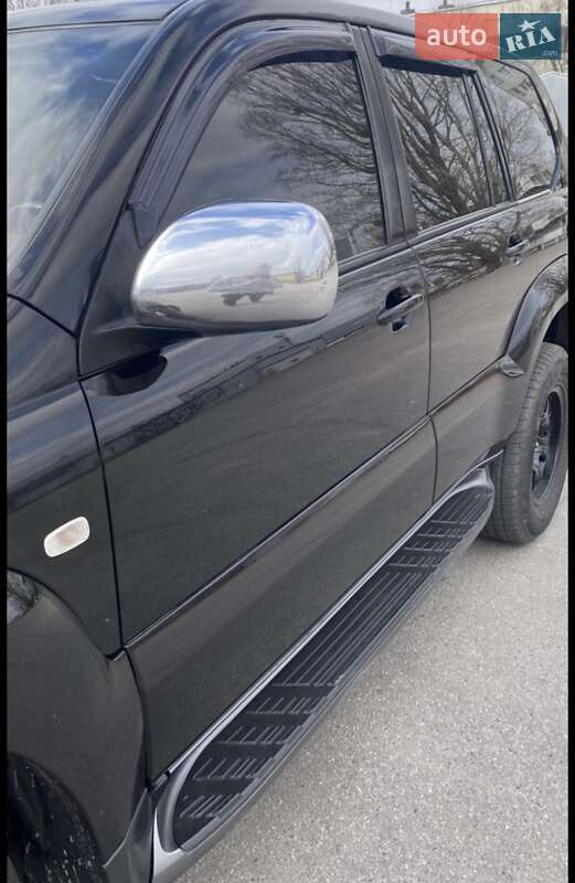 Внедорожник / Кроссовер Toyota Land Cruiser 2006 в Харькове